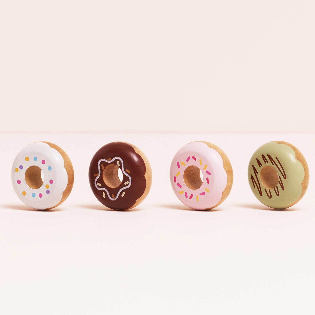 Houten donuts - set van 4 - Speelkeuken en winkeltje Le Toy Van - In den Olifant