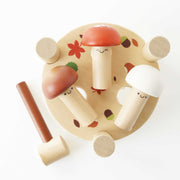 Houten hamerbank met paddenstoelen - Activiteitenspeelgoed Le Toy Van - In den Olifant