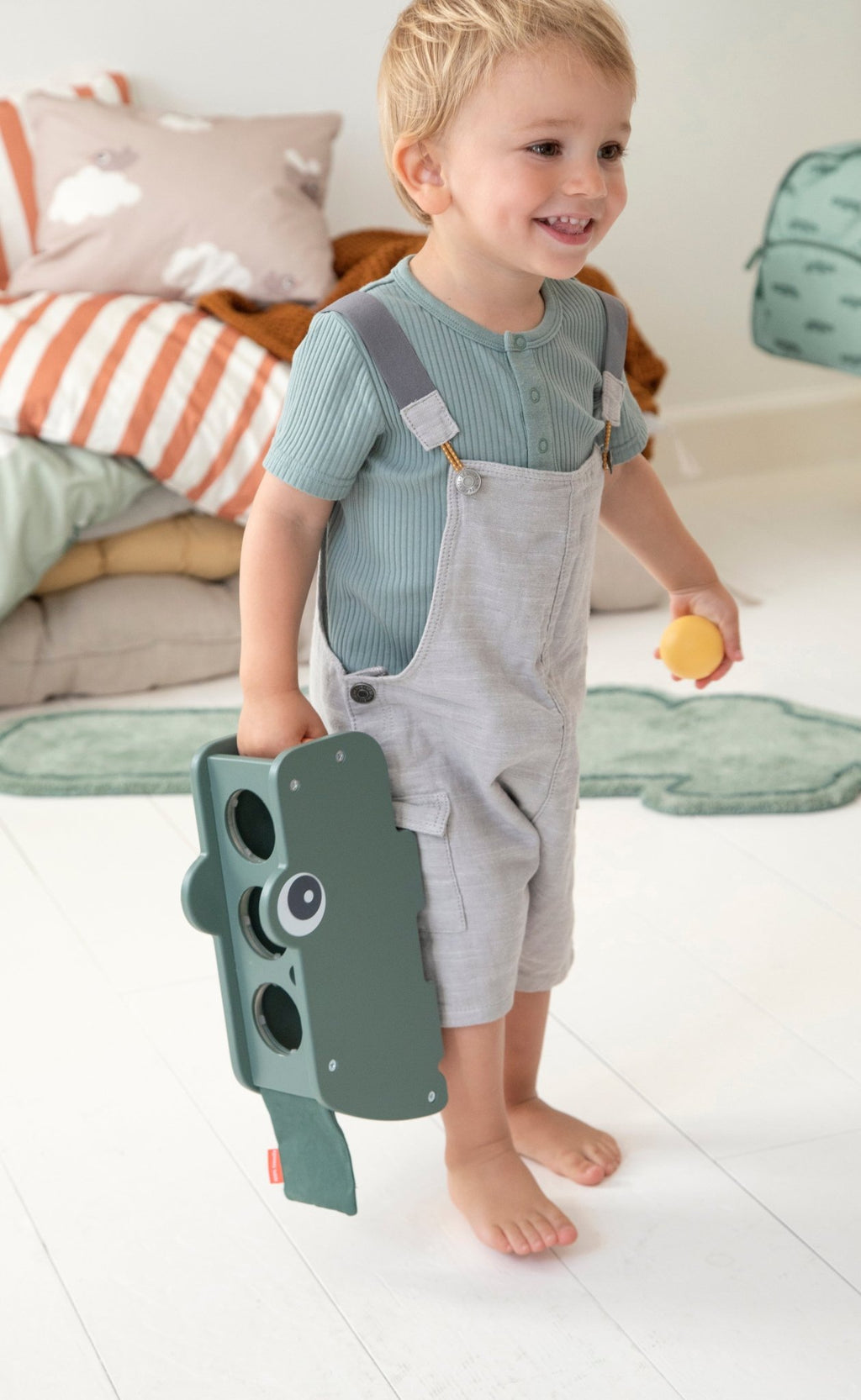 Houten hamerbankje - Croco Green - Houten babyspeelgoed Done by Deer - In den Olifant