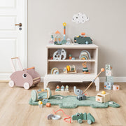 Houten hamerbankje - Croco Green - Houten babyspeelgoed Done by Deer - In den Olifant