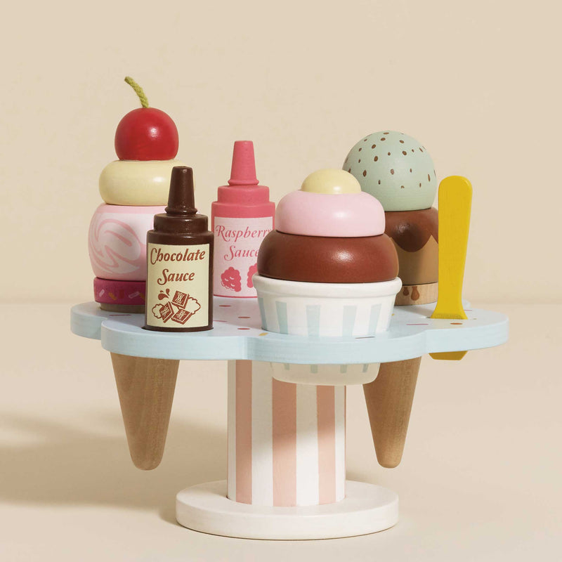 Houten ijsjesset met toppings - set van 13 - Speelkeuken en winkeltje Le Toy Van - In den Olifant