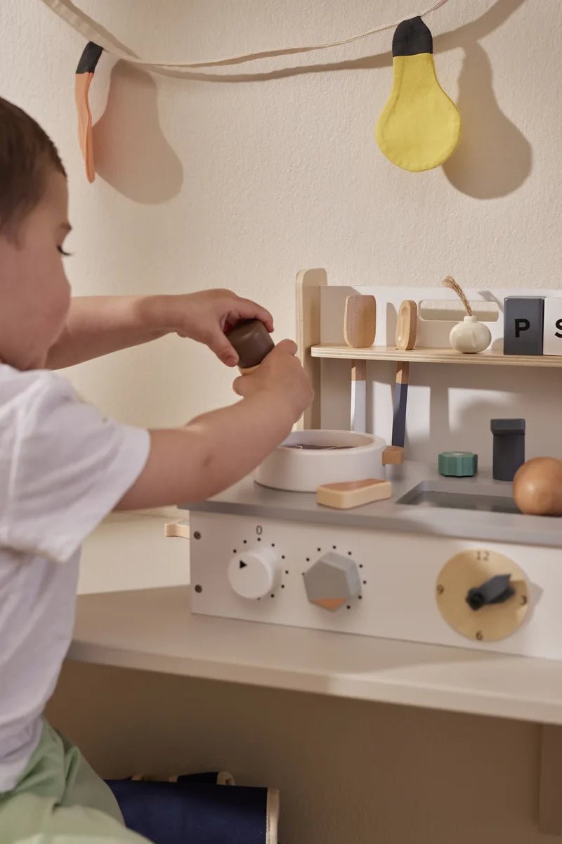 Houten Keuken Mini Kitchen Portable - Speelkeuken en winkeltje Kid's Concept - In den Olifant