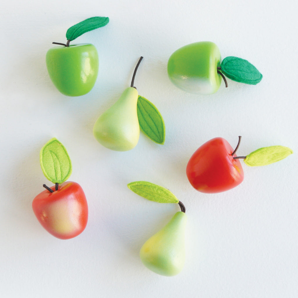 Houten kistje met appels en peren - Speelkeuken en winkeltje Le Toy Van - In den Olifant