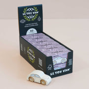 Houten mini-auto Betty - nr. 9 - Auto's en voertuigen Le Toy Van - In den Olifant