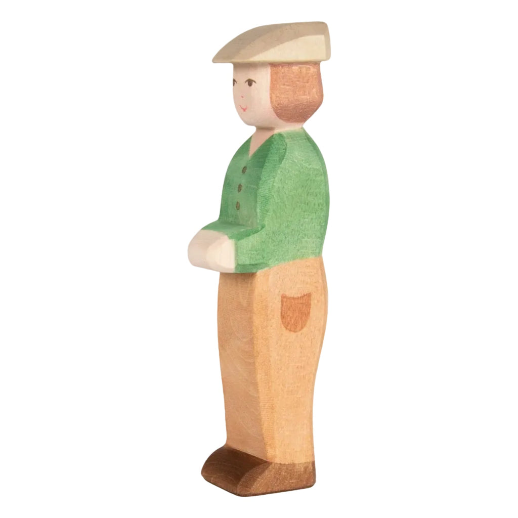 Houten speelfiguur Tractor Driver/ Young Farmer - 12 cm - Speelfiguren Ostheimer - In den Olifant
