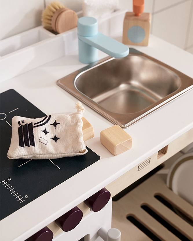 Houten Speelkeuken met afwasmachine - Speelkeuken en winkeltje Kid's Concept - In den Olifant