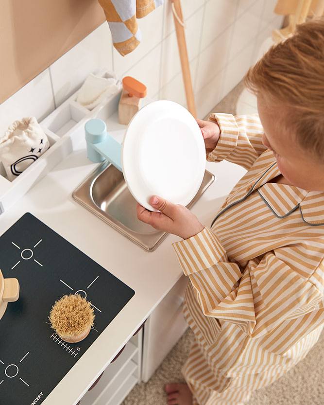 Houten Speelkeuken met afwasmachine - Speelkeuken en winkeltje Kid's Concept - In den Olifant