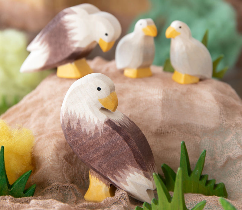Houten vogel Zeearend Zittend - 4,7 cm - Speeldieren Ostheimer - In den Olifant