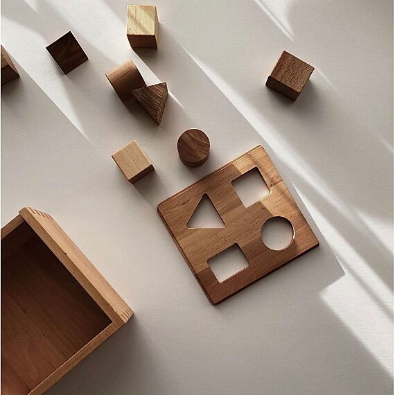 Houten Vormenstoof | Natural Shape Sorter Box - Houten babyspeelgoed Wooden Story - In den Olifant