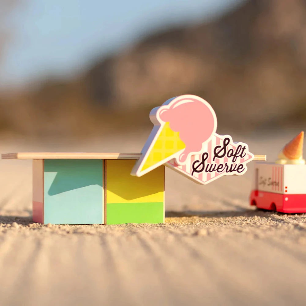 Ice Cream Shack (Fd2) 21,6X8,9X10,2Cm, 3+