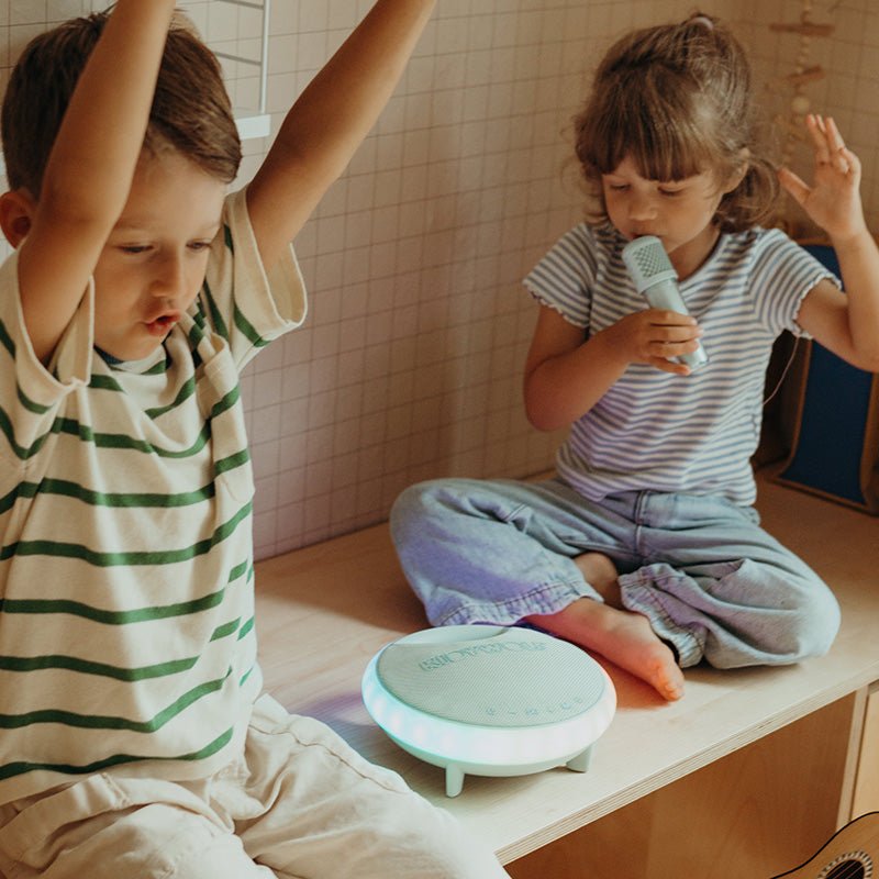 Karaoke luidspreker met 2 microfoons - Kidykaraoke - Muziekinstrumenten Kidywolf - In den Olifant