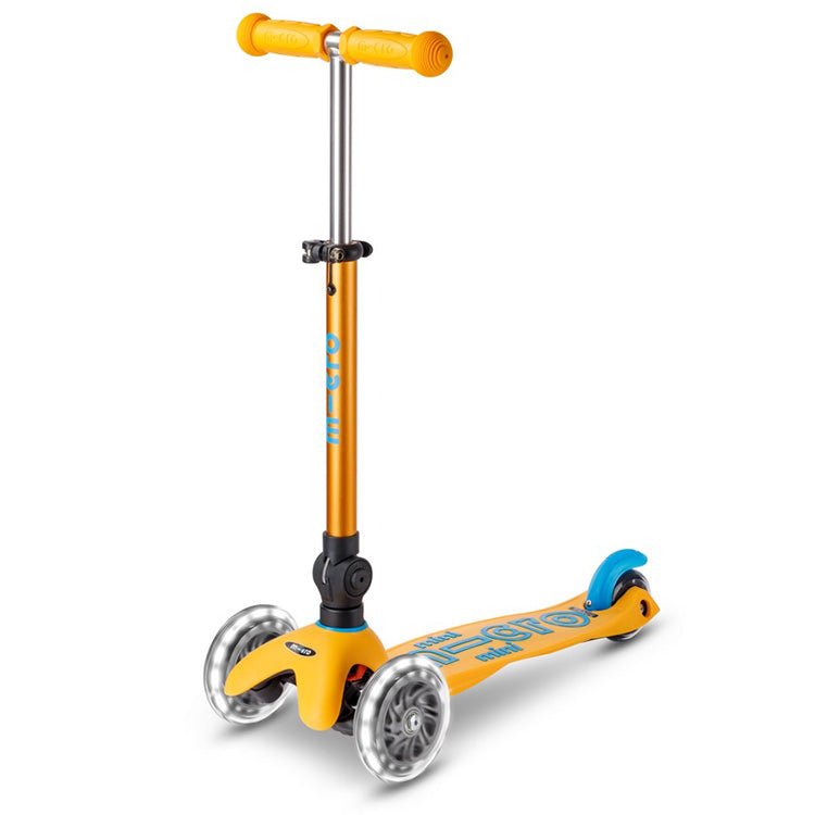 Kinderstep met 3 wielen Mini Micro step Deluxe inklapbaar LED abrikoos - Limited Edition - Steppen Micro Mobility - In den Olifant