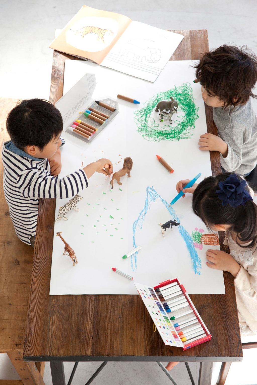 Kitpas Medium Rijstwax Krijtjes voor raam en papier - set van 24 - Kleuren en tekenen Kitpas - In den Olifant