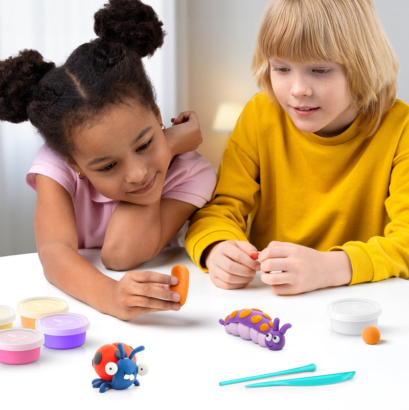 Kleiset Bugs Caterpillar - 3 potjes - Boetseren Hey Clay - In den Olifant