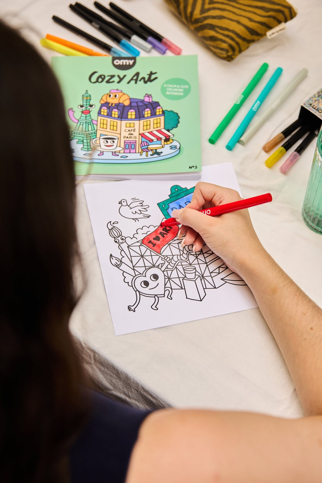 Kleurboek Cozy Art - Paris - Kleuren en tekenen Omy - In den Olifant