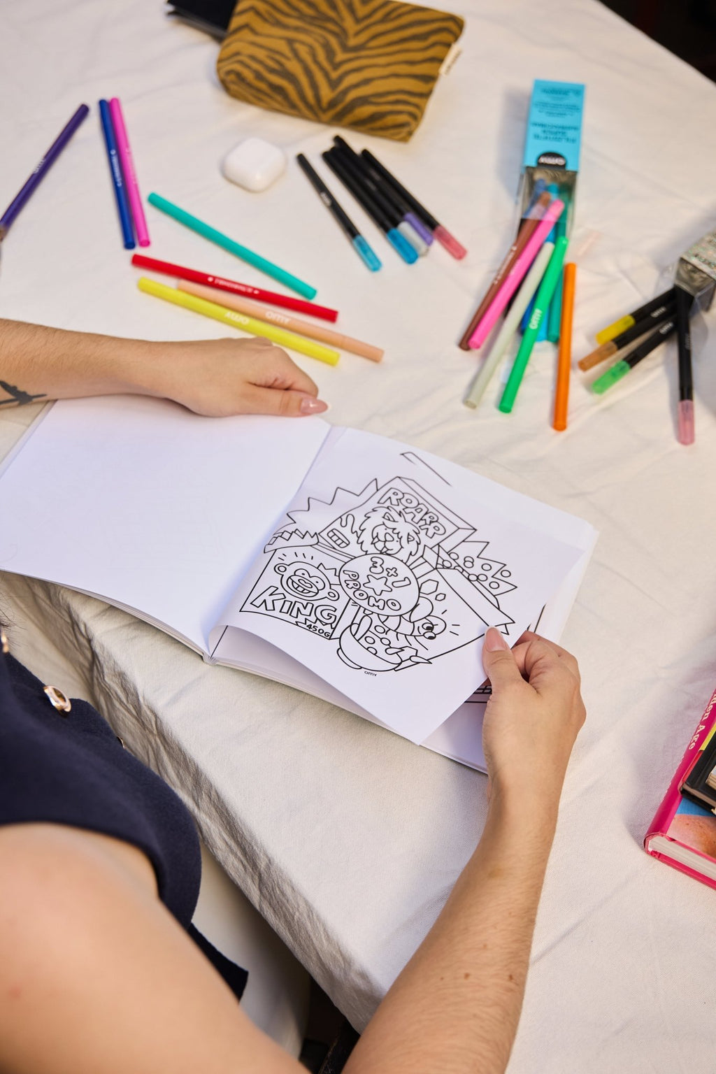 Kleurboek Cozy Art - Supermarket - Kleuren en tekenen Omy - In den Olifant