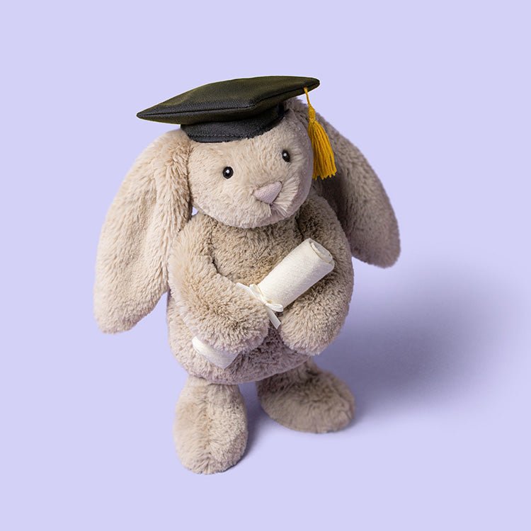 Knuffel konijn Bashful Bunny Graduation Outfit - 31 cm - Konijnen Jellycat - In den Olifant