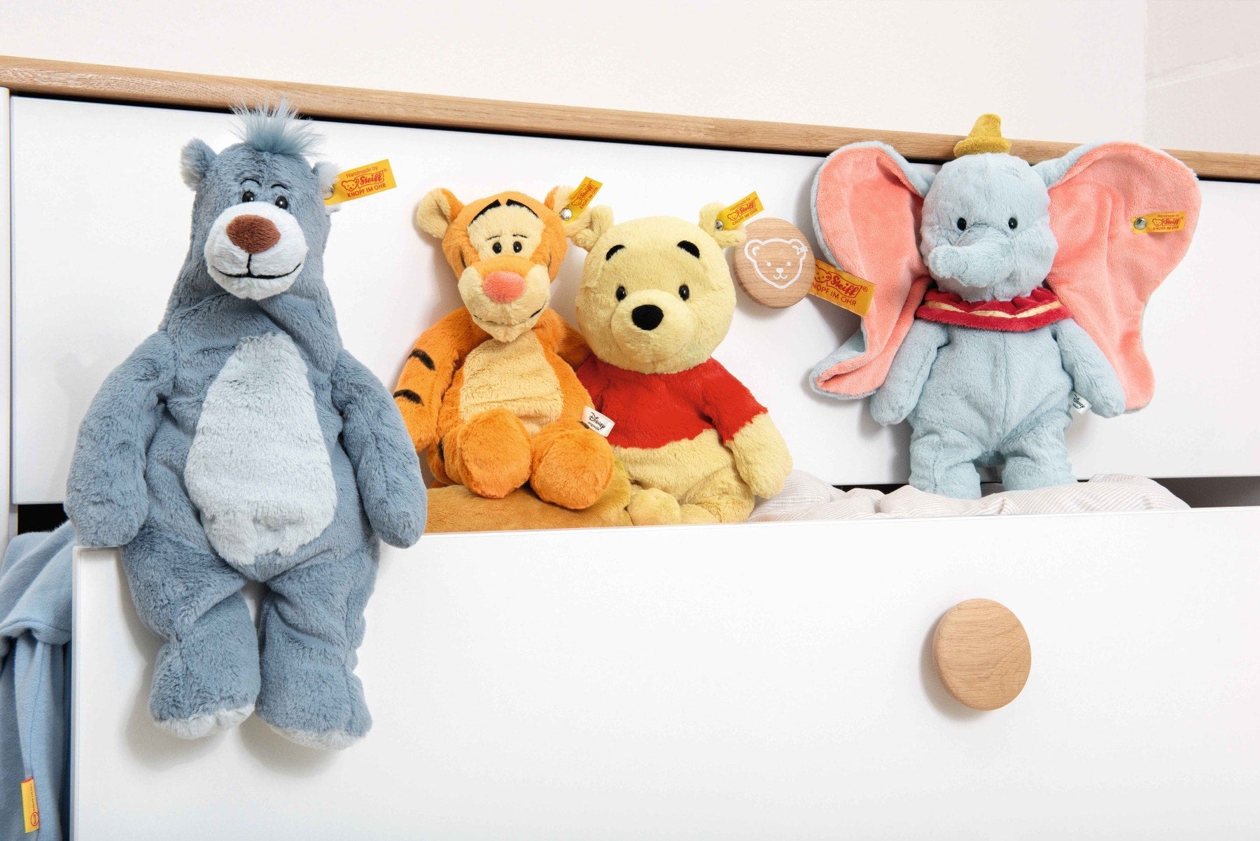 Winnie the Pooh Disney Plush Toy 29 cm | Steiff | In den Olifant