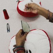 Kussen Appel - 30 x 30 cm - Kussens Lorena Canals - In den Olifant