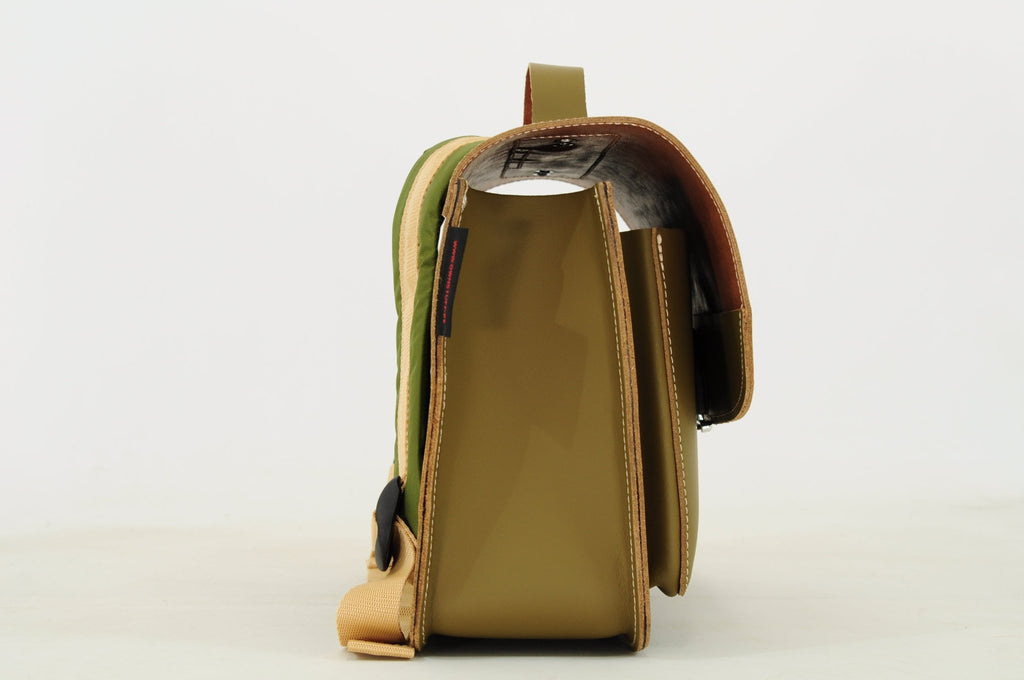 Lederen kleutertas met magneetsluiting - Car Moss - Schooltassen Own Stuff - In den Olifant
