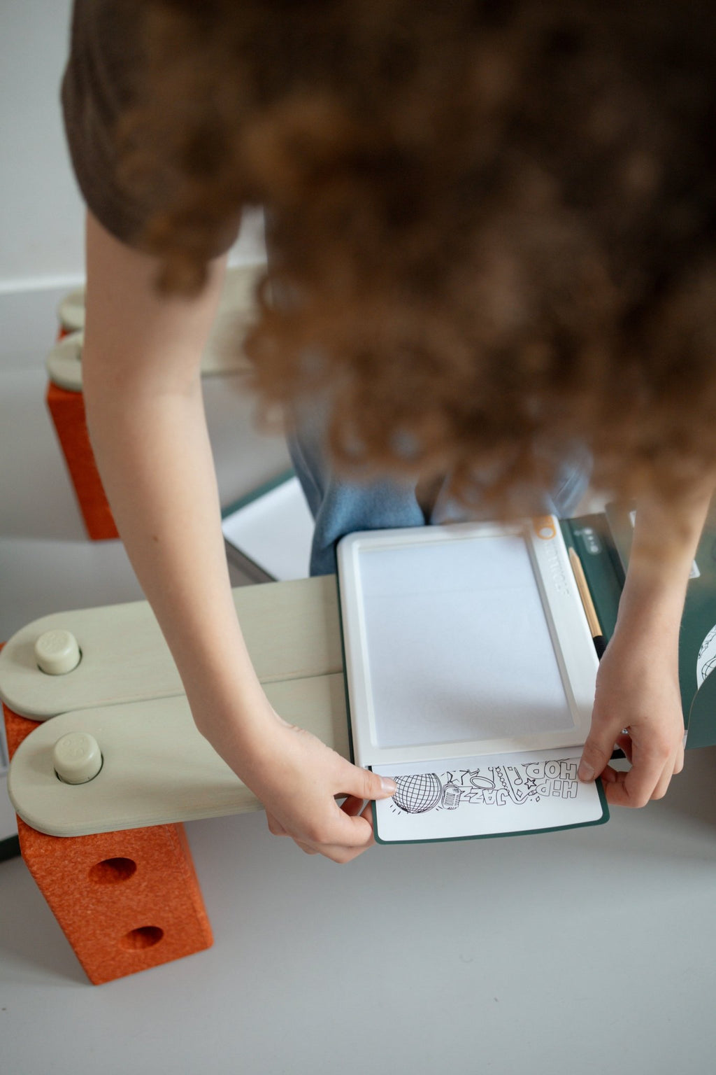 Lichtgevend tekentablet Kidydraw pad 10+ - Kleuren en tekenen Kidywolf - In den Olifant