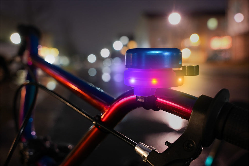 Lichtgevende fietsbel - Lighted Bell Blue - Fietsaccessoires Brightz - In den Olifant