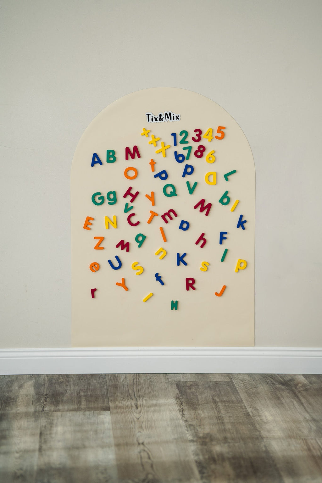 Magnetische letters en cijfers - set van 77 - Magneten en letters Tix&Mix - In den Olifant