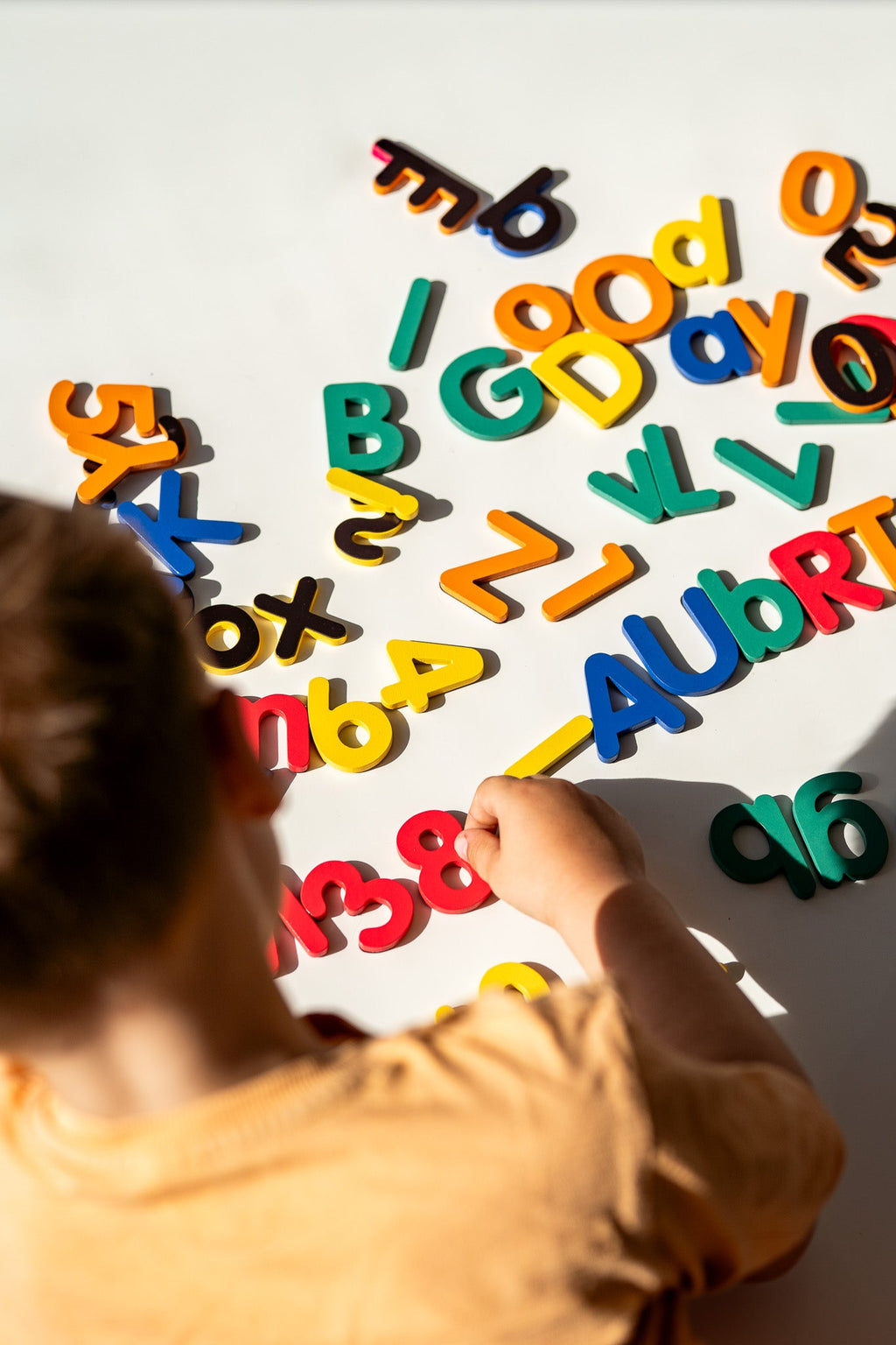 Magnetische letters en cijfers - set van 77 - Magneten en letters Tix&Mix - In den Olifant