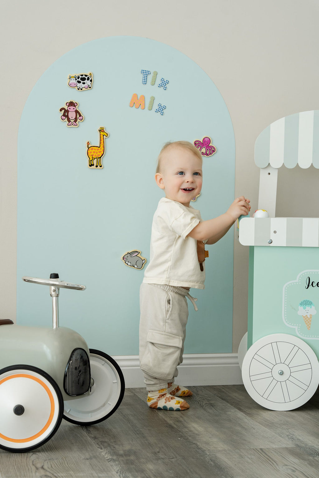 Magnetische muursticker Tix&Mix Blue Dream + 2 krijtjes - 100 × 70 cm - Muurdecoratie Tix&Mix - In den Olifant