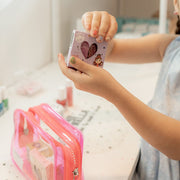 Make - upset Pink Bag of Wonders - set van 8 - Kinderschmink en tattoos Miss Nella - In den Olifant