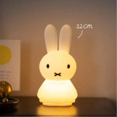 Herlaadbaar nachtlampje Miffy Shines - 22 cm