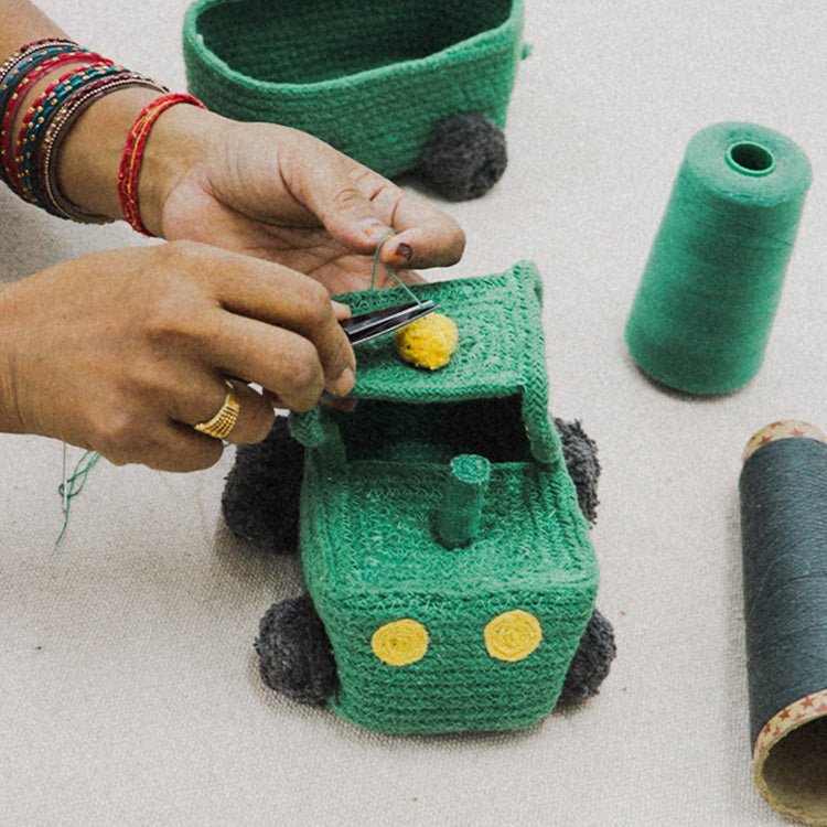 Mini Opberger Basket Tractor - 35 x 15 cm - Opbergmanden Lorena Canals - In den Olifant