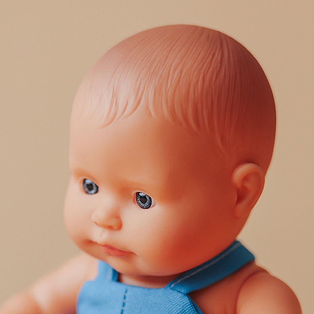 Miniland babypop Europese jongen My Friends & Me - 21 cm - Babypoppen Miniland - In den Olifant
