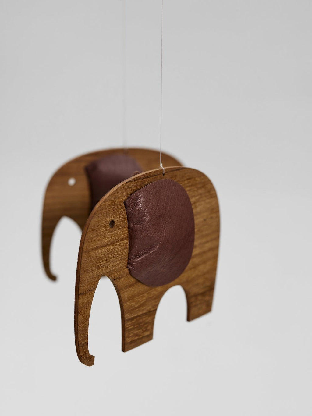 Mobiel n° 71 - Baby Elephants 3 Wood - Mobielen Flensted Mobiler ApS - In den Olifant