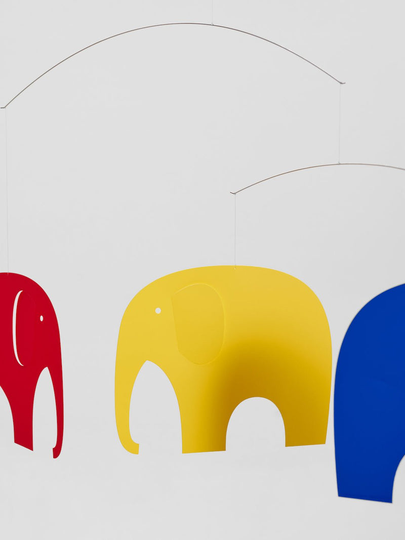 Mobiel n° 71 - Elephant Party Red, Blue & Yellow - Mobielen Flensted Mobiler ApS - In den Olifant