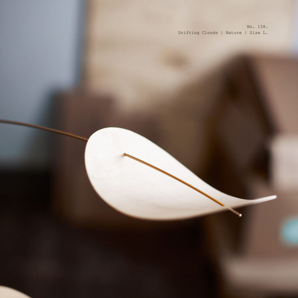 Mobiel n°158 - Drifting Clouds Nature Size L - Mobielen Flensted Mobiler ApS - In den Olifant