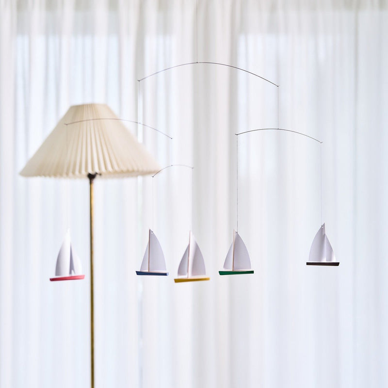 Mobiel N°27 - Dinghy Regatta 5 - Mobielen Flensted Mobiler ApS - In den Olifant