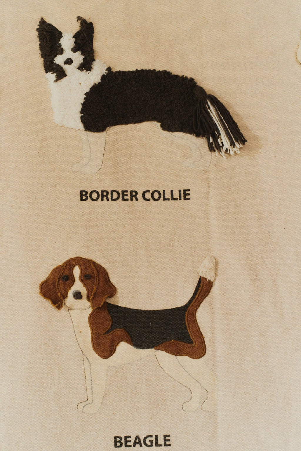 Muurdeco Wall Hanger Dogs - 70 x 100 cm - Muurdecoratie Lorena Canals - In den Olifant