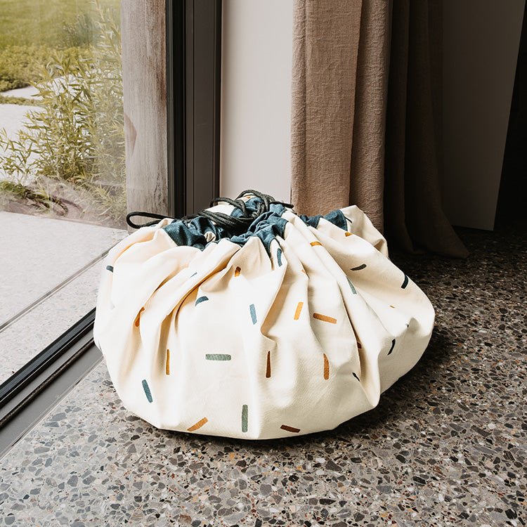 Noomad opbergtas en speeltapijt - Confetti - Opbergers Play&go - In den Olifant