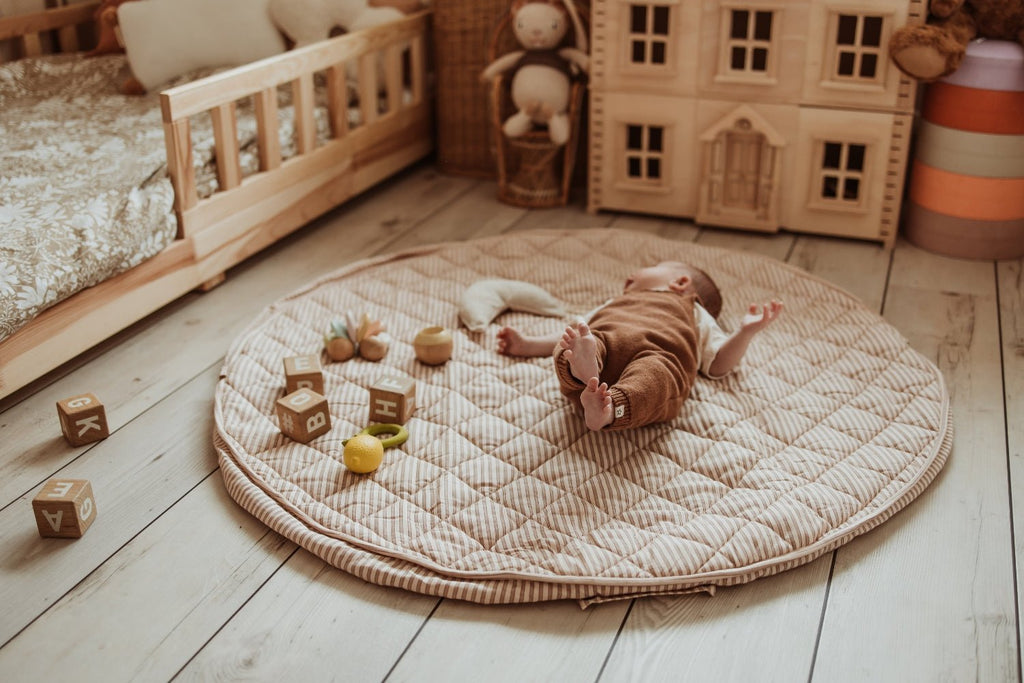 Noomad opbergzak en speelmat - Soft Stripes Brown - Opbergers Play&go - In den Olifant