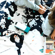 Noomad opbergzak en speelmat - Worldmap Black White - Opbergers Play&go - In den Olifant