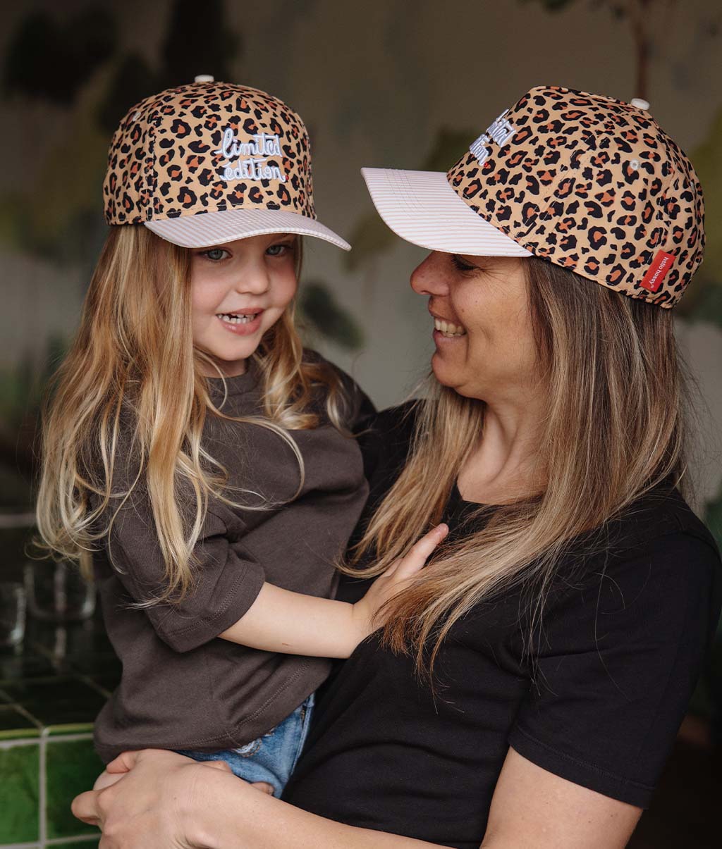 Pet Léopard 6 - Petten & mutsen Hello Hossy - In den Olifant