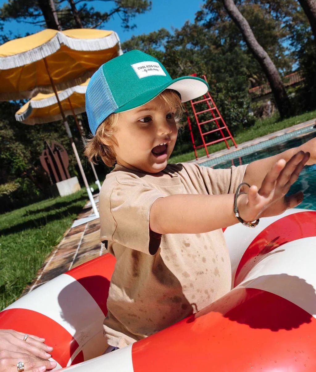 Pet Mini Lawn - Petten & mutsen Hello Hossy - In den Olifant