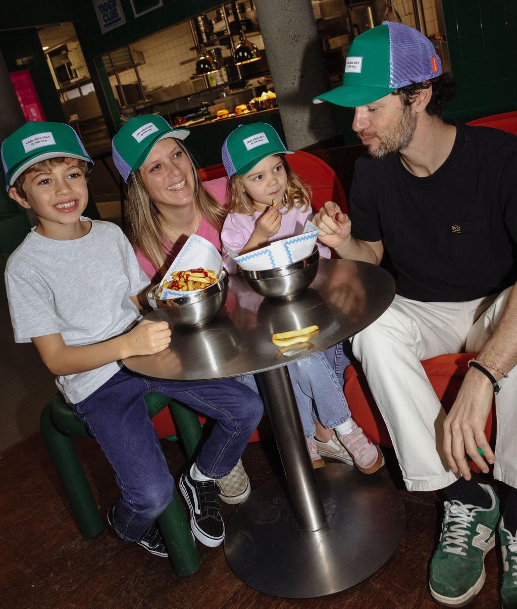 Pet Mini Lawn - Petten & mutsen Hello Hossy - In den Olifant