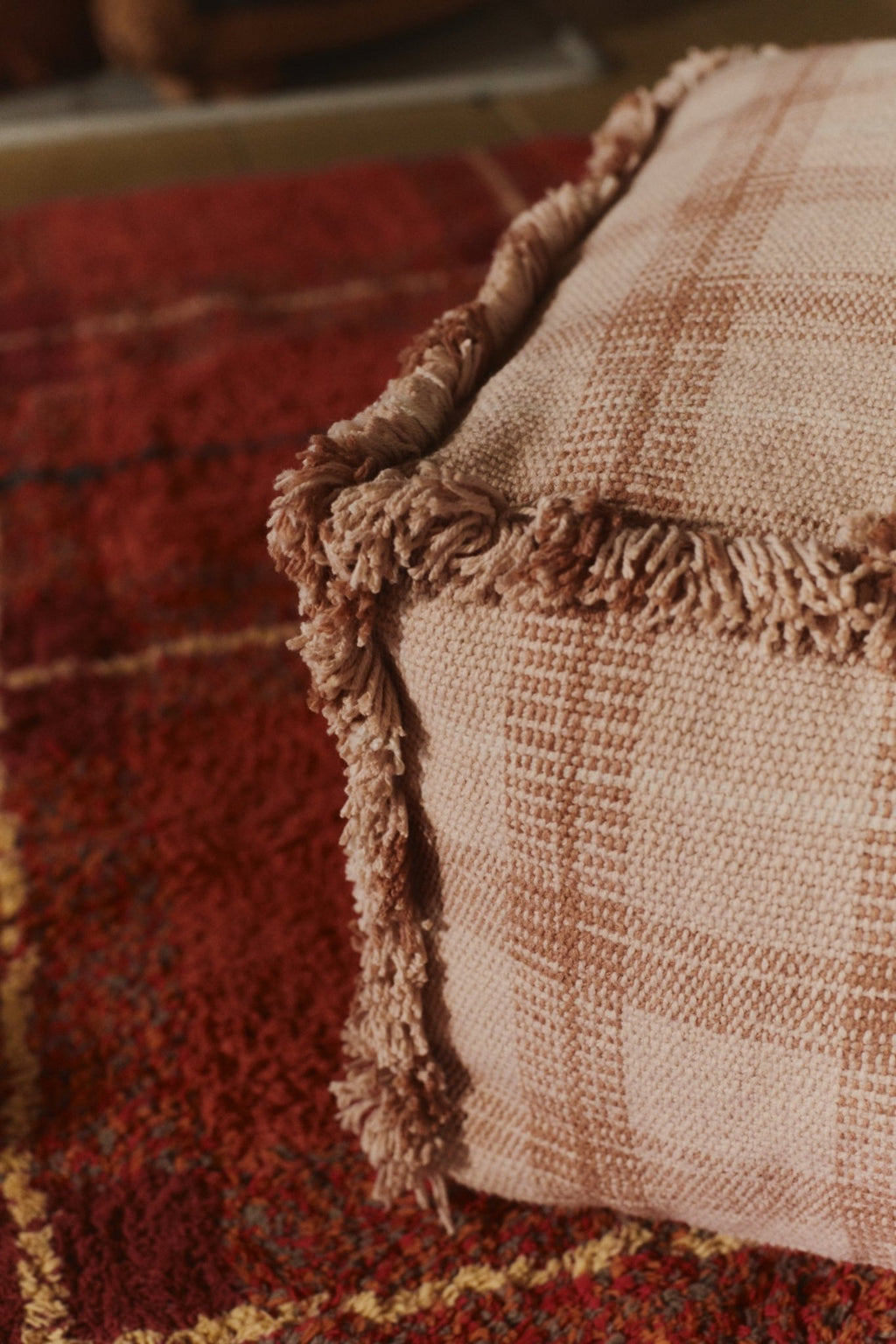 Poef Handloom Pouf Rose - 40 x 40 x 20 cm - Kinderzetels en poefs Lorena Canals - In den Olifant