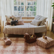 Poef Handloom Pouf Rose - 40 x 40 x 20 cm - Kinderzetels en poefs Lorena Canals - In den Olifant