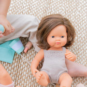 Pop Europees meisje met bruin haar - 38 cm - Babypoppen Miniland - In den Olifant