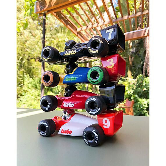 Rode F1 Racewagen - Turbo Laser - Auto's en voertuigen Playforever - In den Olifant