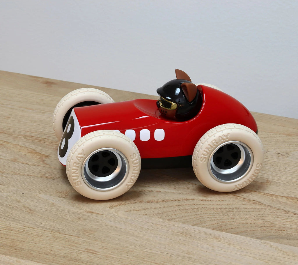 Rode speelgoedwagen - Egg Hardy - Auto's en voertuigen Playforever - In den Olifant