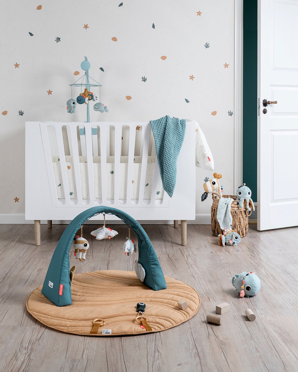 Sensorisch babyboekje - Sea friends Colour mix - Babyboekjes Done by Deer - In den Olifant